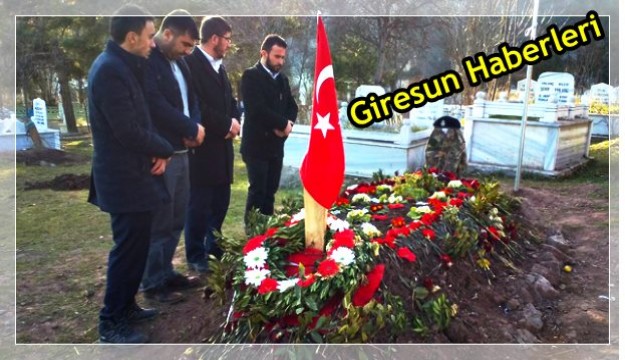 İmam-ı Hatipler Şehit Uzman Çavuş Akdağ'ın Ailesini Ve Mezarını Ziyaret Etti