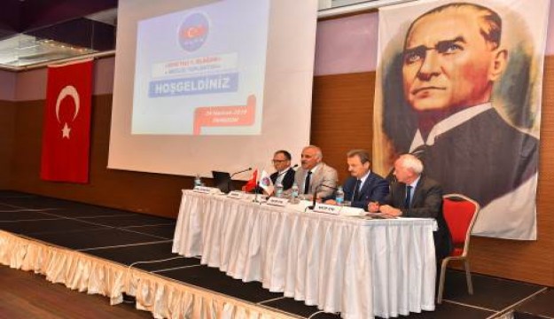 Zorluoğlu Doğu Karadeniz Belediyeler Birliği Başkanlığına seçildi